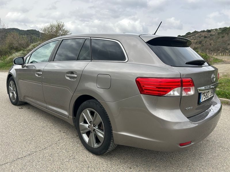 Toyota Avensis 120D Comfort 2015, foto 4