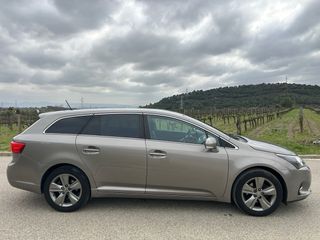 Toyota Avensis 2015