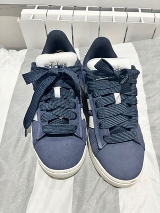 Zapatillas Adidas Azul y Blanco