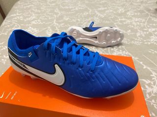 Bota de fútbol Nike Tiempo Pro