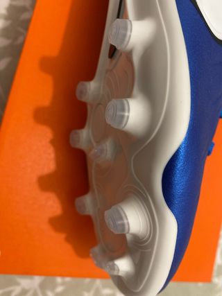 Bota de fútbol Nike Tiempo Pro