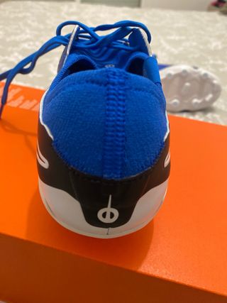 Bota de fútbol Nike Tiempo Pro