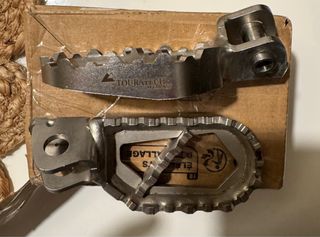 Estriberas Touratech BMW R1250GS/R1200GS -2cm