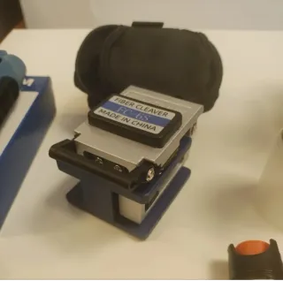 FC-6S Fiber Cleaver nuevo con su estuche