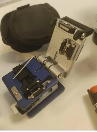 FC-6S Fiber Cleaver nuevo con su estuche