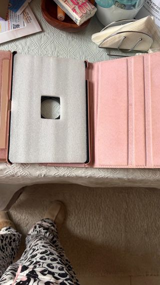 2 Fundas iPad Rosa y Beige