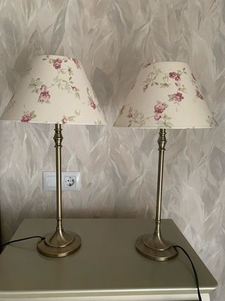 Lámpara y dos lamparitas