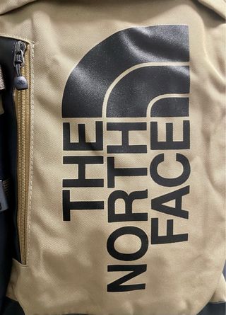 Mochila The North Face Beige y Negra