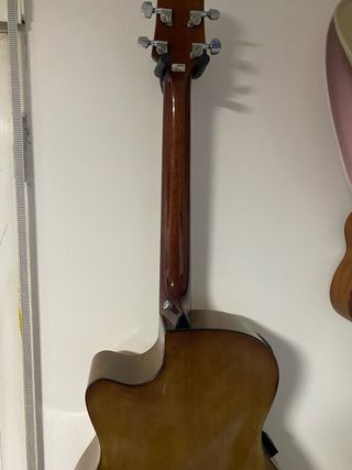 Guitarra Electroacústica Crafter con EQ