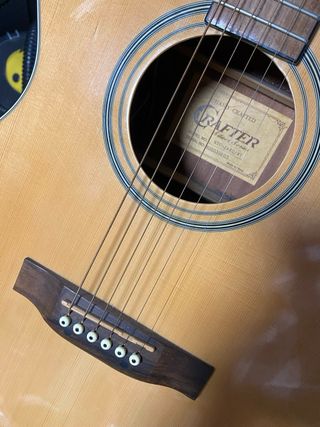 Guitarra Electroacústica Crafter con EQ