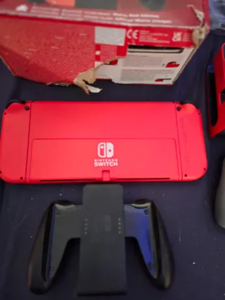 Nintendo Switch OLED Edizione Mario Rosso