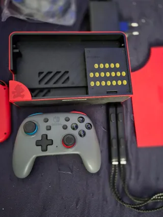 Nintendo Switch OLED Edizione Mario Rosso