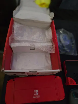 Nintendo Switch OLED Edizione Mario Rosso