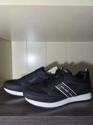 Zapatillas Pepe Jeans Negras y Blancas