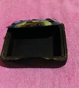 PAREJA DE JOYEROS DE MADERA DECORADOS