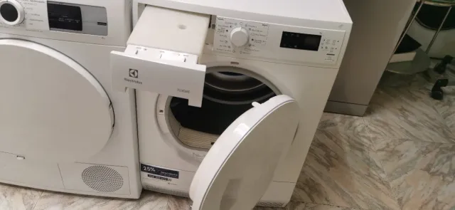 Secadora Electrolux Condensación 8kg