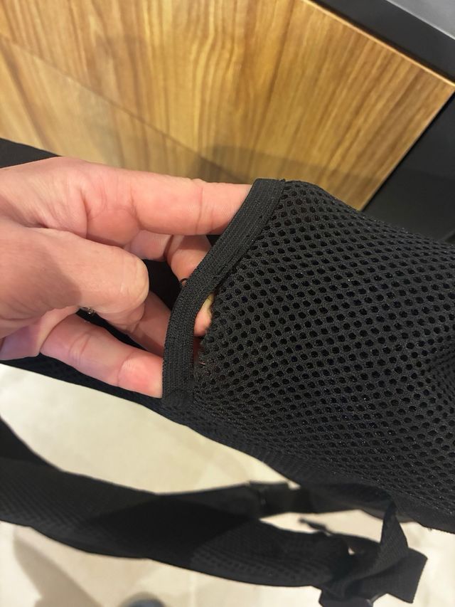 Mochila, bandolera y estuche delfín