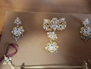 Aderezo fallera niña oro y perlas