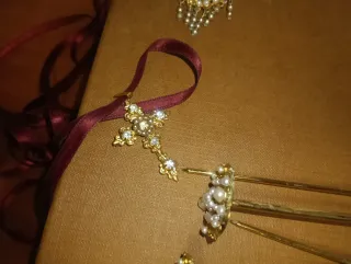 Aderezo fallera niña oro y perlas