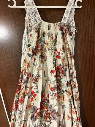 Vestido largo flores y encaje Talla M/L
