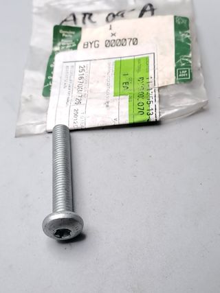 4 x Tornillo capota M8x50 mm BYG000070 Land Rover