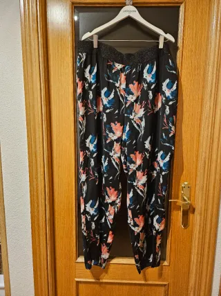 Pantalón couchel estampado