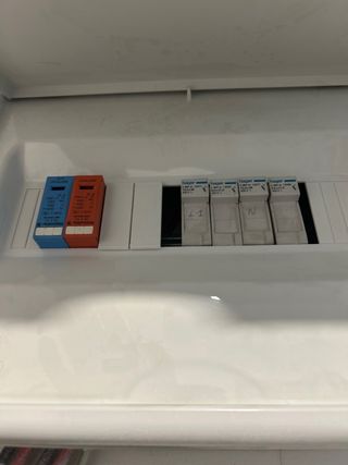 KIT FOTOVOLTAICO DE 5000W INVERSOR+18 PANELES