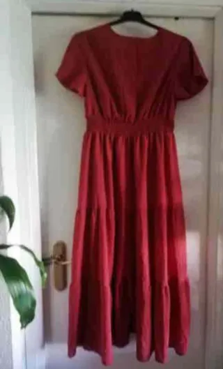Vestido largo M : 5€