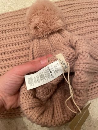 Gorro y bufanda de invierno rosa