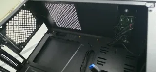 Caja Aerocool Cylon RGB, ATX,SD y USB. Buen estado