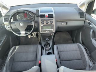 Volkswagen Touran 2007 5 PLAZAS