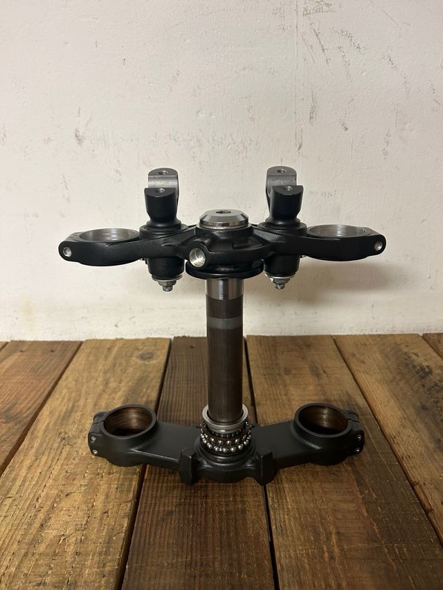 Tijas Kawasaki Z900 2023