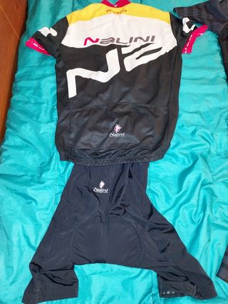 Trajes de ciclismo Nalini y Pro