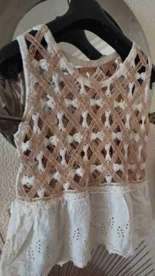 Top Crochet Stradivarius Volante Bordado Talla S