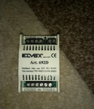 Distributore video passivo Elvox 692D