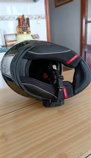 Casco Moto Scorpion Negro y Blanco