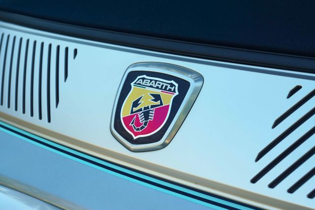 Abarth 695 RIVALE 180cv