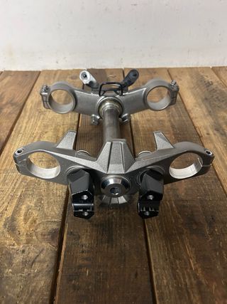 Tijas Kawasaki Z800 2014