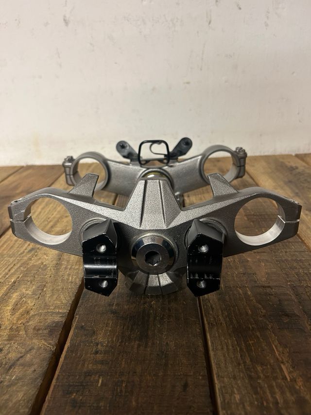 Tijas Kawasaki Z800 2014