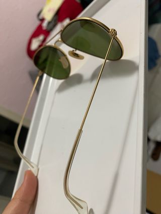 Gafas Ray-Ban Aviator doradas y rojo naranjado