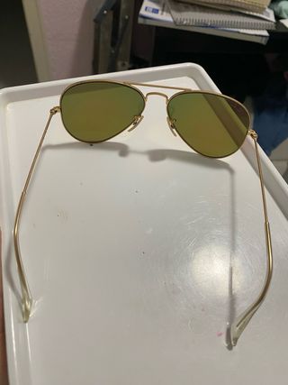 Gafas Ray-Ban Aviator doradas y rojo naranjado