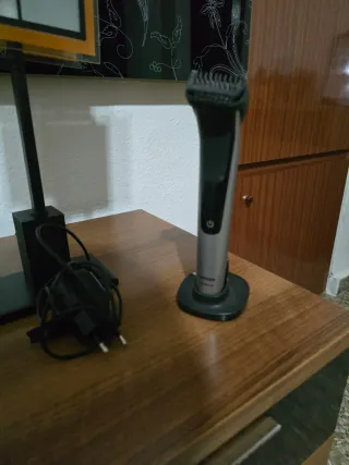 Philips OneBlade con base y cargador