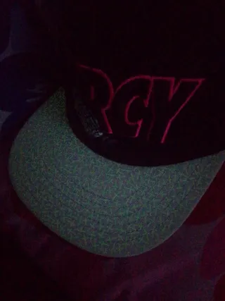 Gorra Cayler & Sons Mercy Negra y Blanca