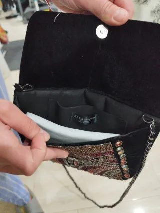 Bolso de mano Zara negro y multicolor