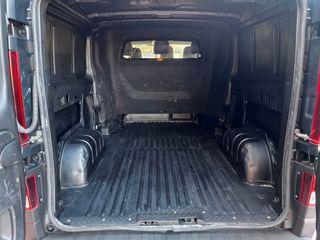 Renault Trafic 2023 2.0 dCi L2H1 Comfort 6 Plazas