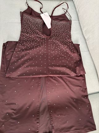 Vestido midi Zara con pedrería Talla L