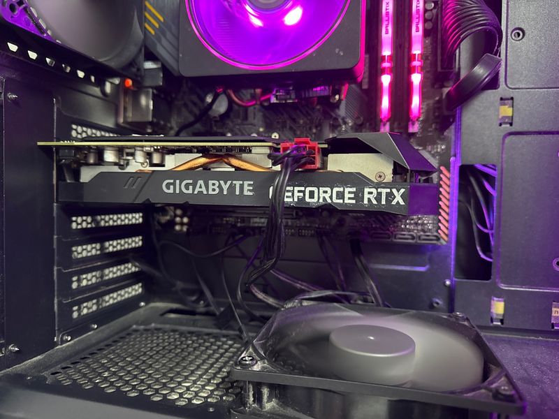 Gigabyte RTX 2060 OC Tarjeta Gráfica