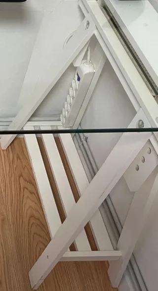 Escritorio ajustable altura y cristal de seguridad