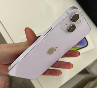 iPhone 14 128GB Lila