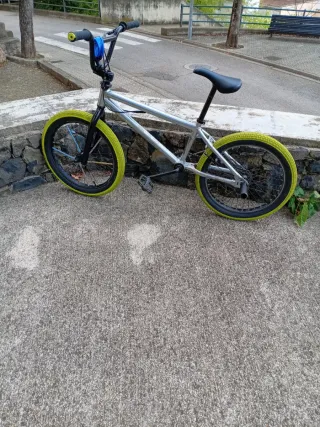 Bicicleta BMX
